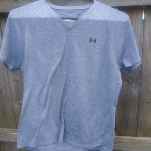Grey tee